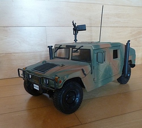 Maisto camouflage humvee - camouflage, h1